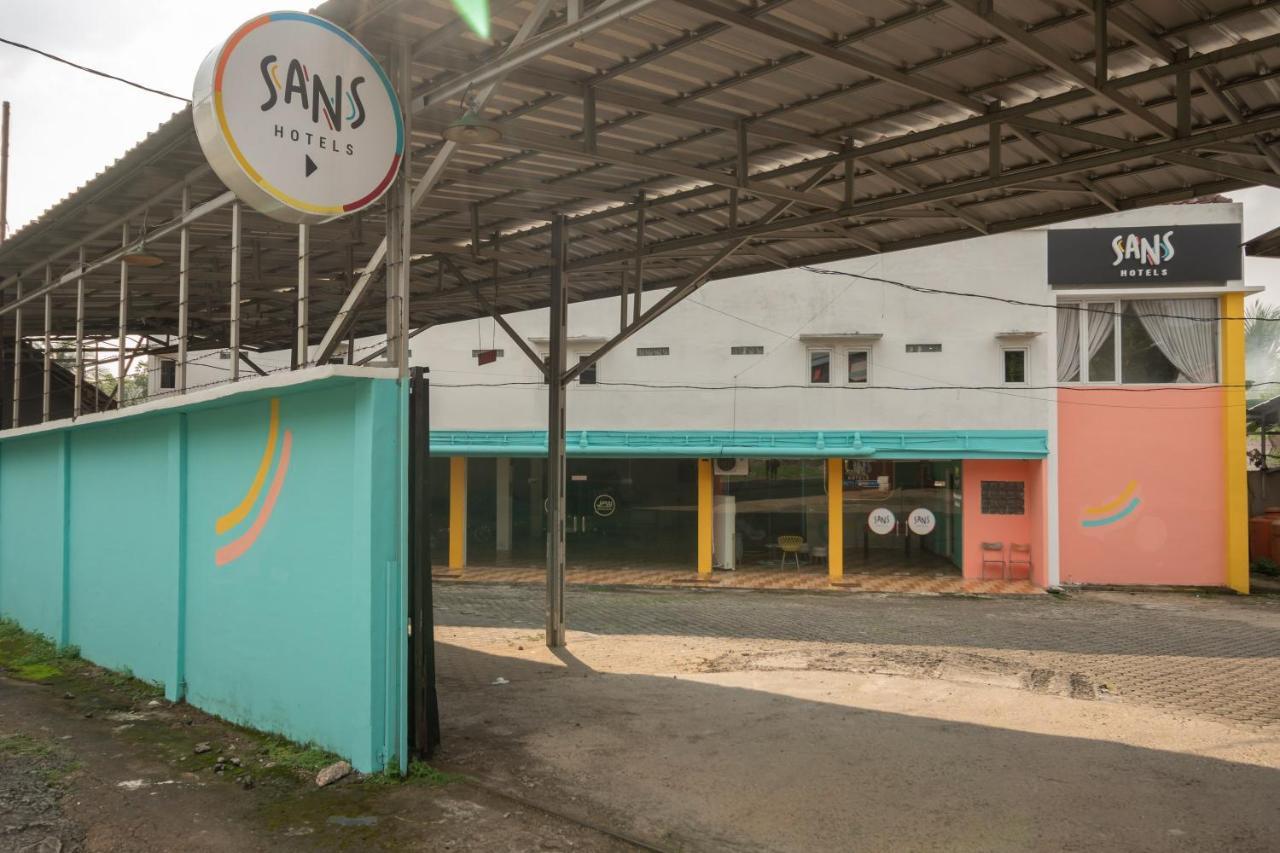 Sans Hotel Beauty Palembang Exteriér fotografie